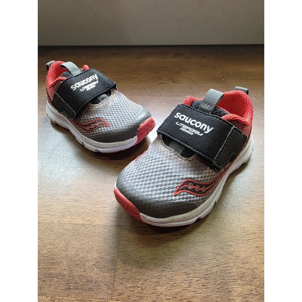 Saucony S-Baby Liteform Boys Running Shoes Grey Red Sneakers Size 6M